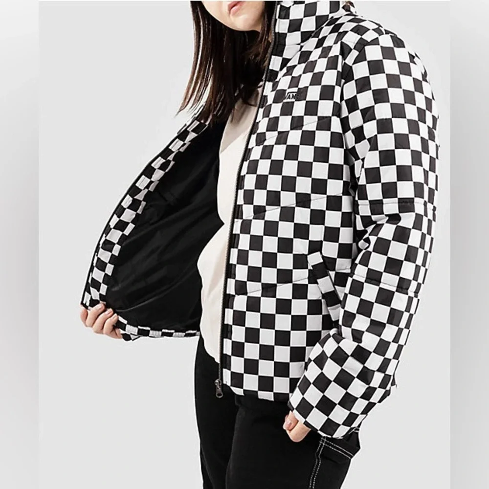 NWOT Vans Foundry Print MTE Black & White Checkerboard Print Puffer Jacket - Picture 2 of 16
